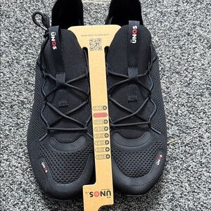 Black Men's Swim Shoes